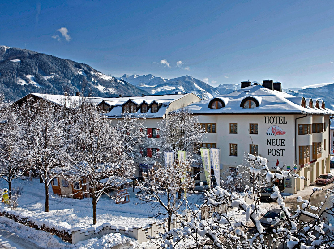 Upside Down Town Hotel - Neue Post