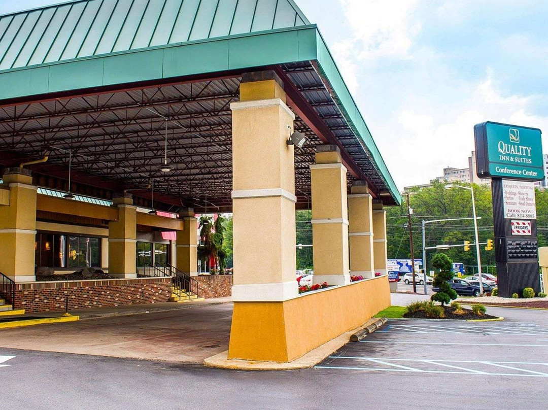 Quality Inn & Suites Conference Center