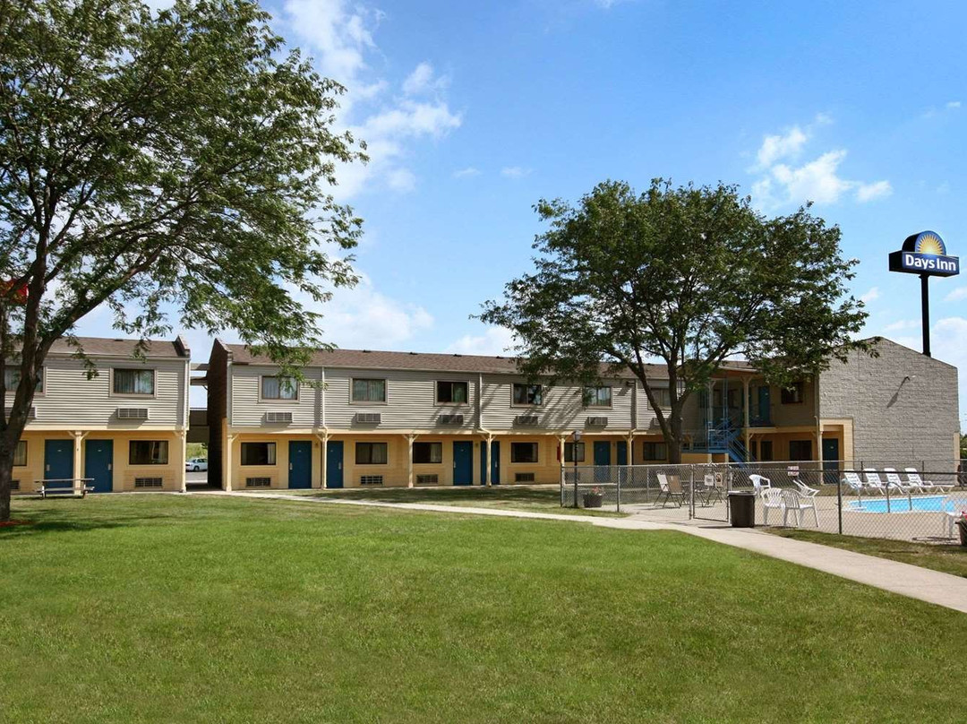 Days Inn by Wyndham Bowling Green