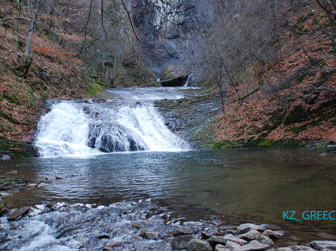 Livaditis Waterfall景点图片