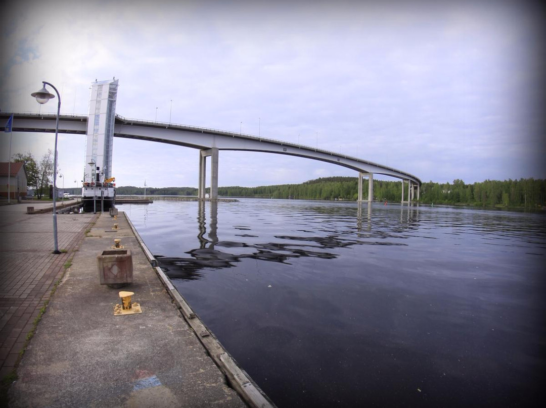 Puumala旅游景点-Puumalansalmen silta ja näköalahissi