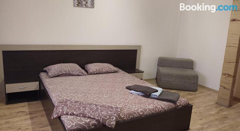 Hostel Brestnik