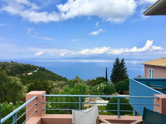 Mira Resort Maisonettes主图