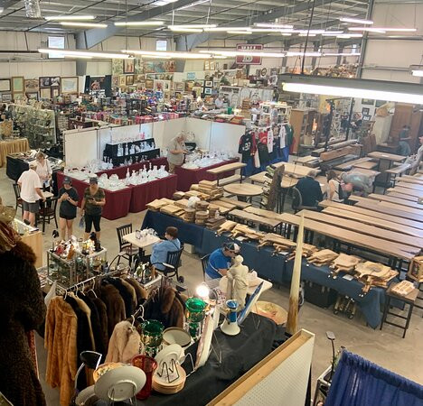 Lakewood 400 Antiques Market-卡明必去景点