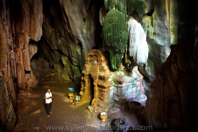 Phnom Chhngok Cave Temple景点图片