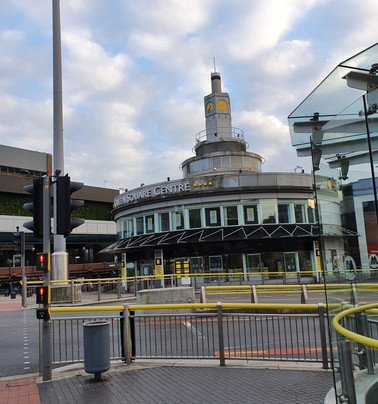 Queen Square Travel Centre-利物浦必去景点