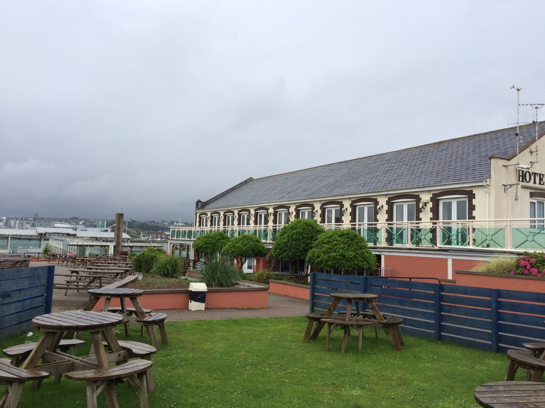 Turnchapel旅游景点-Mount Batten Bar