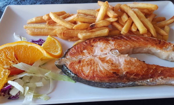 Mil Palmeras餐馆和美食-Oasis Beach Restaurant and Lounge Bar