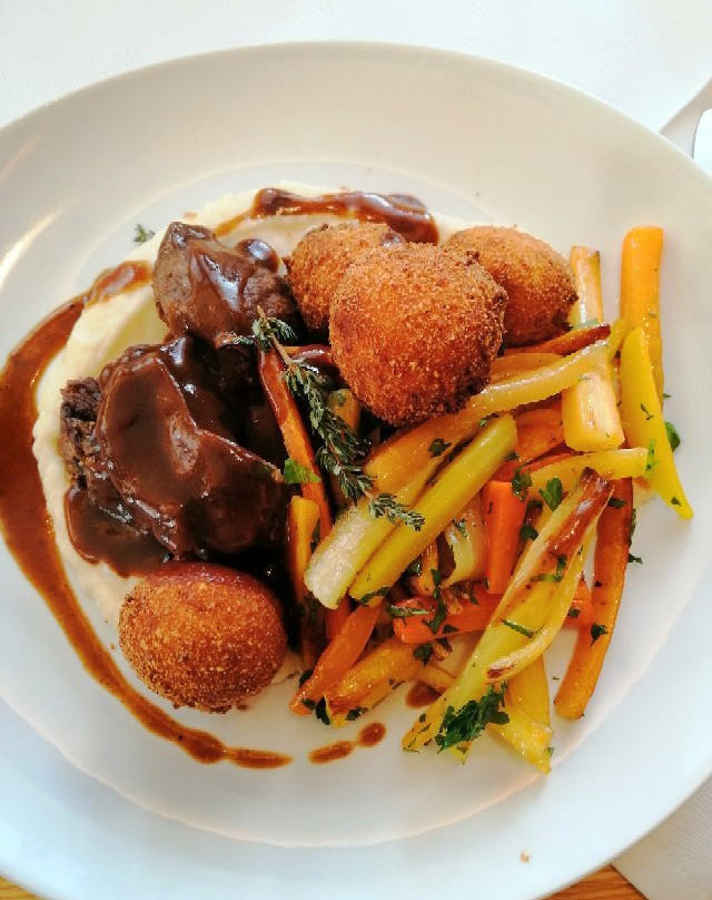 Seebenstein餐馆和美食-Gasthaus Restaurant Reisenbauer