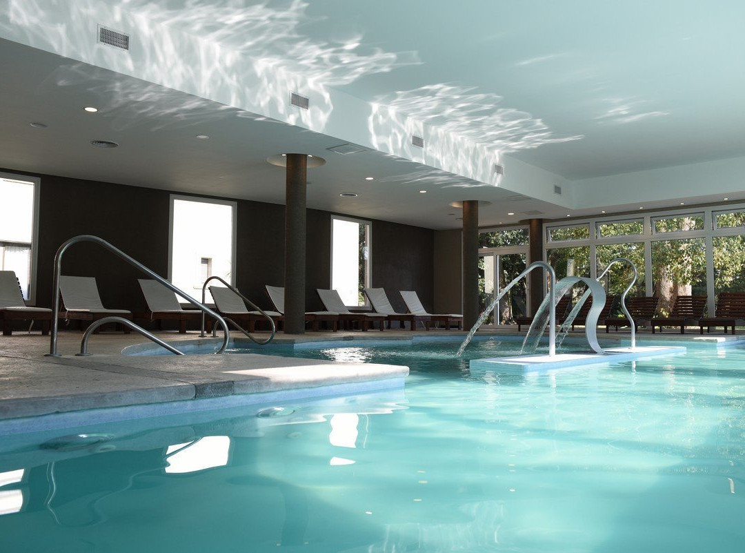 Howard Johnson Escobar Hotel主图