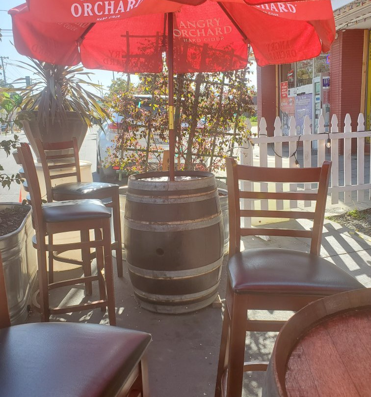 840 Wine Bar & Cocktail Lounge