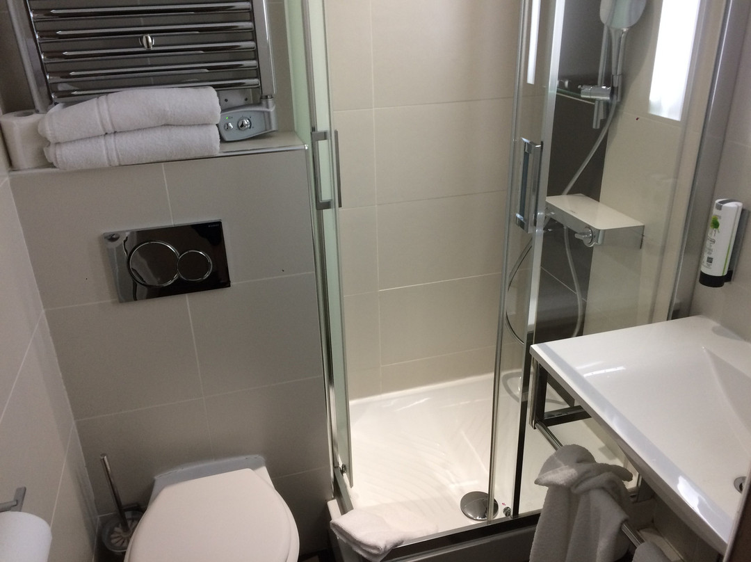 Kyriad Lyon Est - Bron Eurexpo Le Cottage