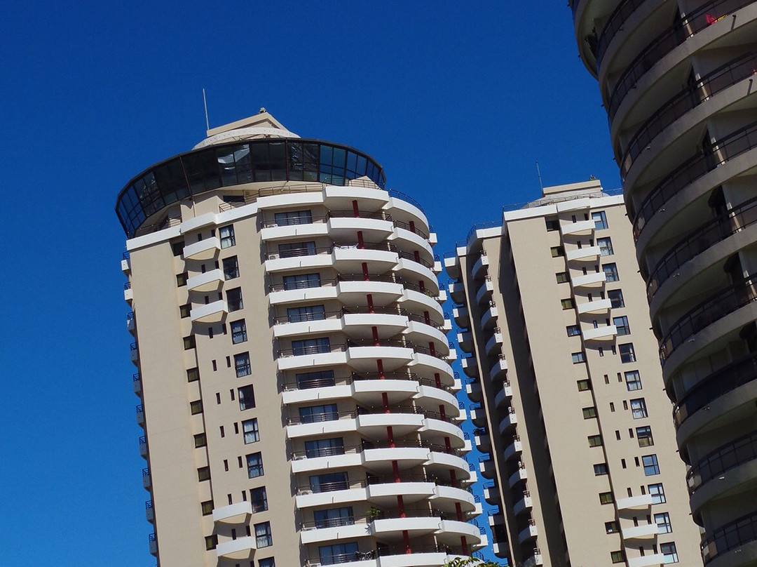 诺美亚华美达广场酒店主图