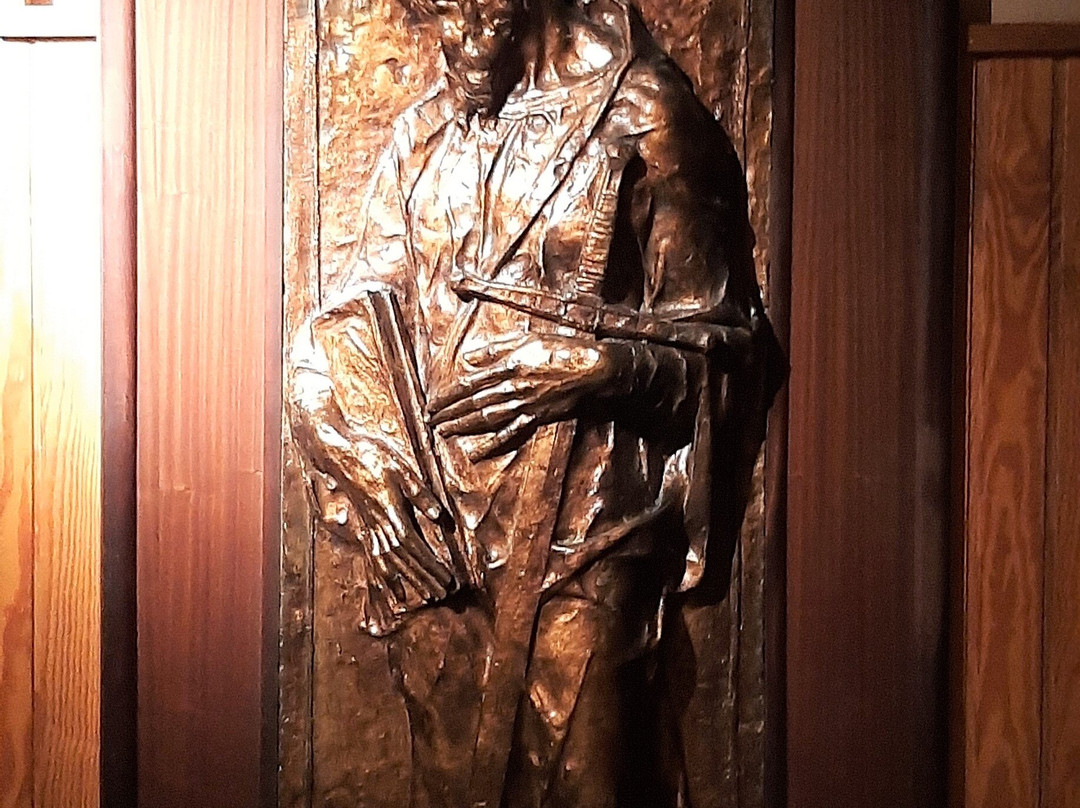 Parroquia de San Vicente Mártir-Sant Vicenc dels Horts必去景点