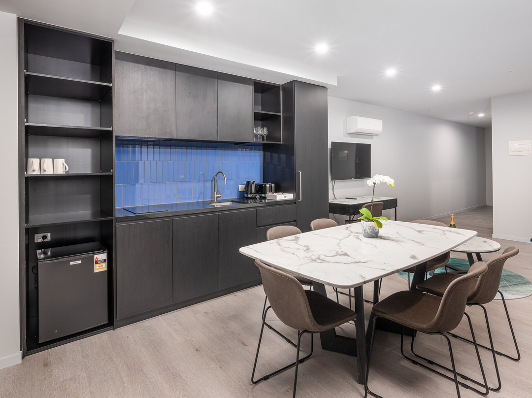 Oros Plus Hotel主图