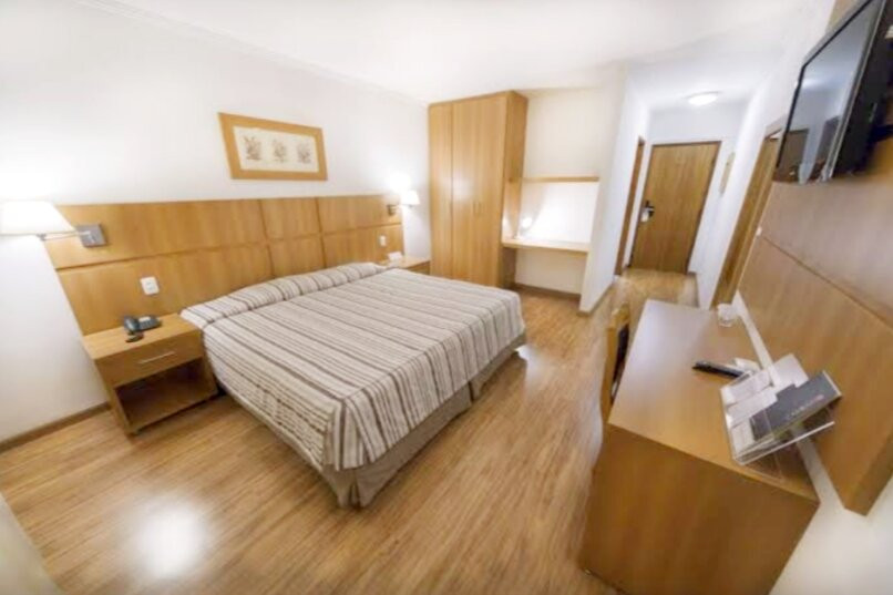 Hotel Plaza Mayor主图