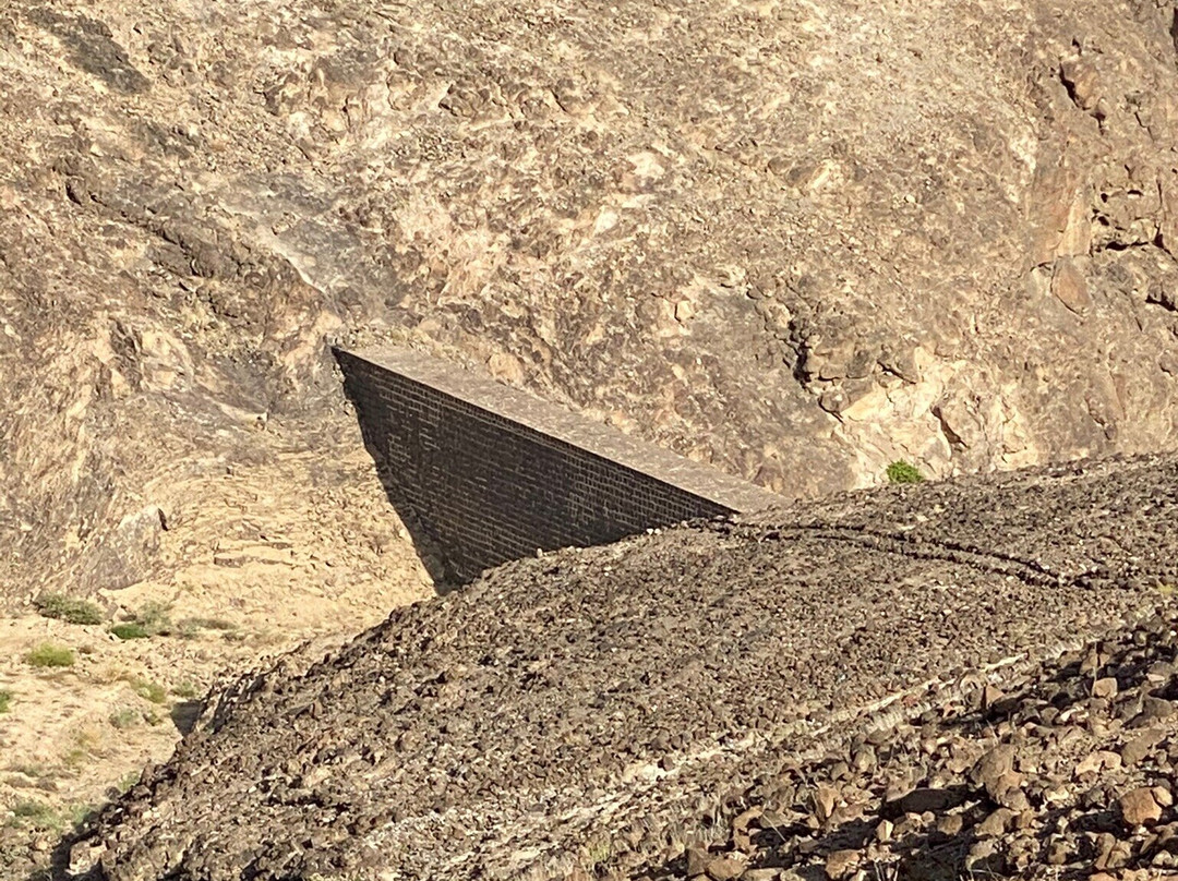 Tawilah Tanks Crater-Aden必去景点