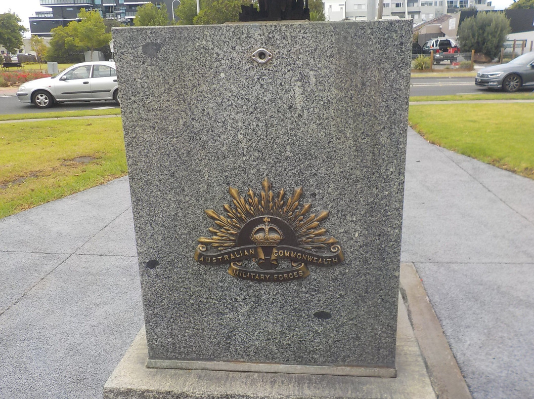 Altona War Memorial景点图片