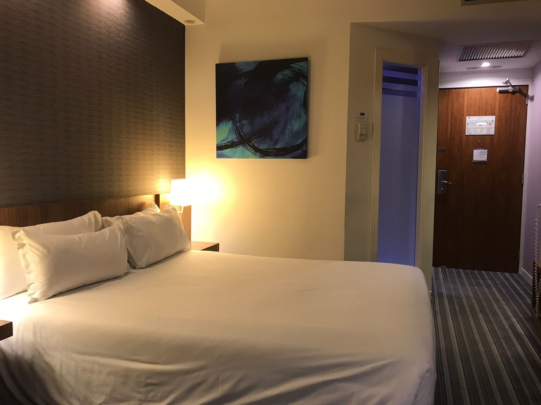 毕尔巴鄂快捷假日酒店主图