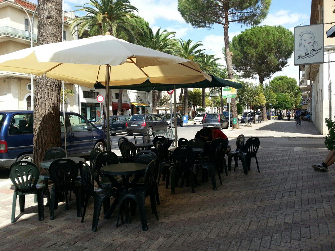 Corso Umberto I-Bernalda必去景点