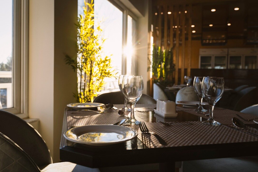 Hummingbird Resort & Executive Suites主图