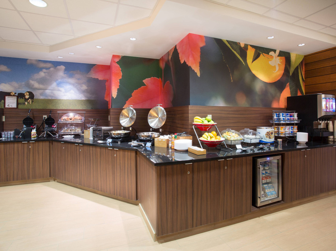 波士顿米尔福德费尔菲尔德客栈&套房酒店主图