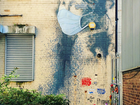 Girl with a Pierced Eardrum-布里斯托尔必去景点