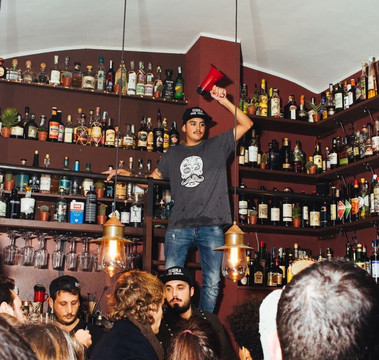 Twenties Cocktail Club-阿尔本加必去景点