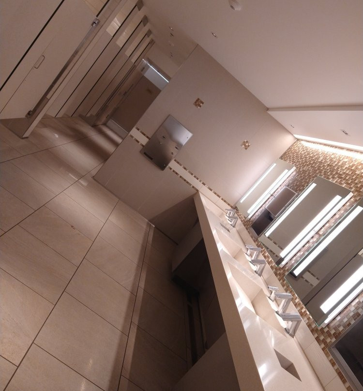 Bavarian Inn Restaurant Castle Shops-弗兰肯默斯必去景点