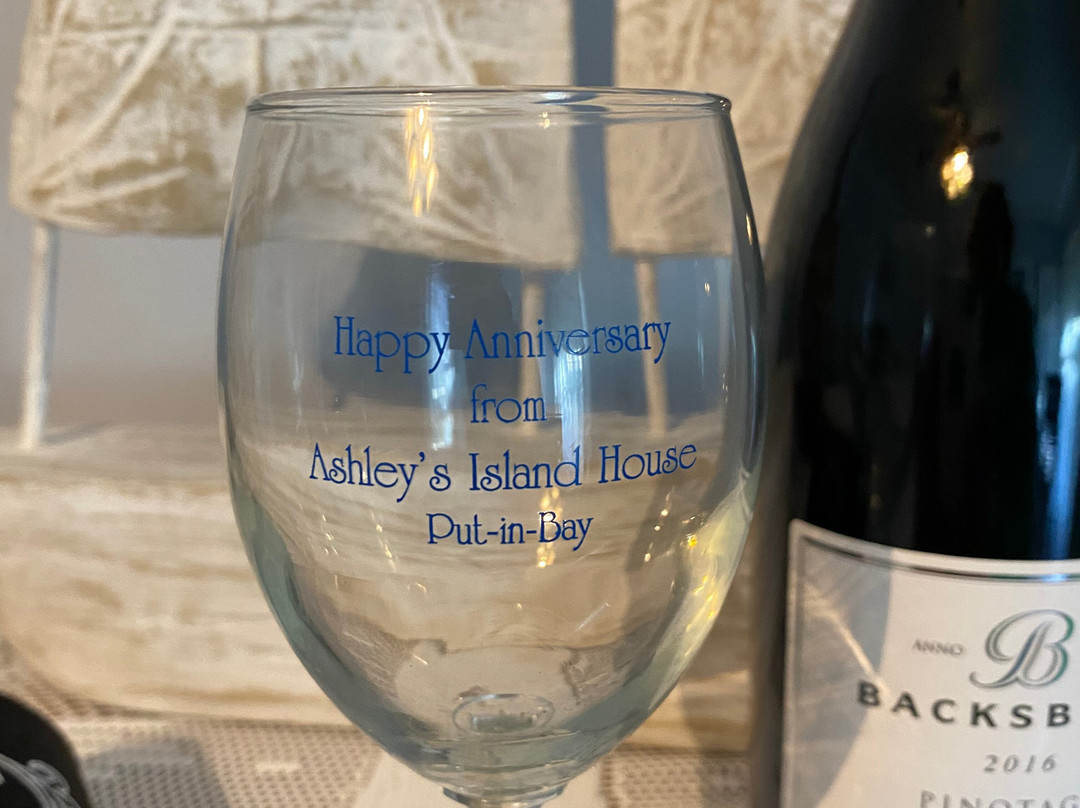 Ashley's Island House主图