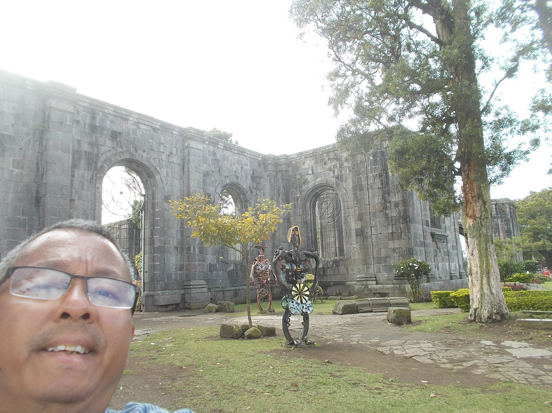 Santiago Apostol Parish Ruins景点图片