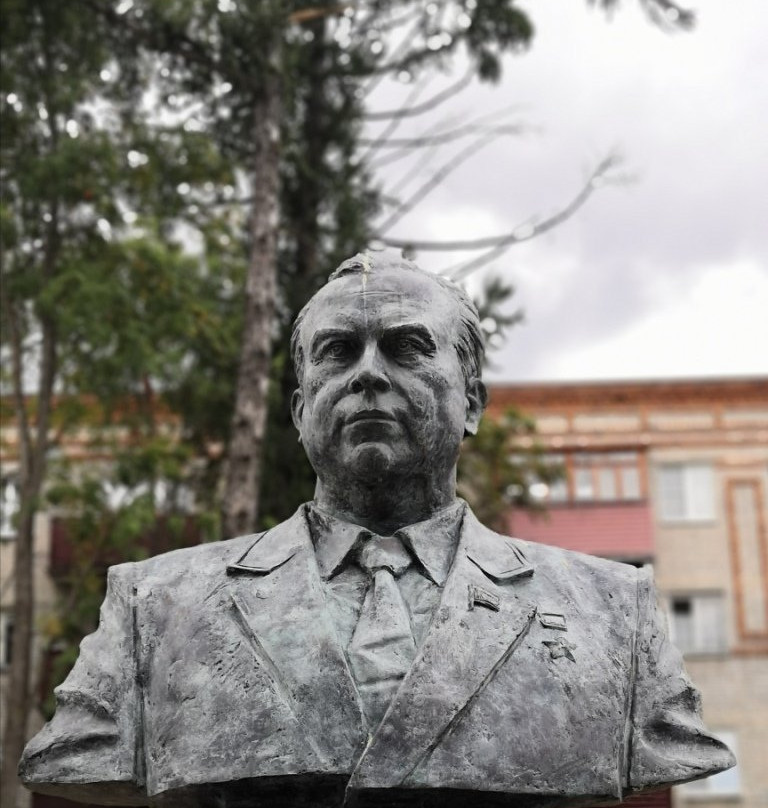Monument to P.V. Finogenov景点图片