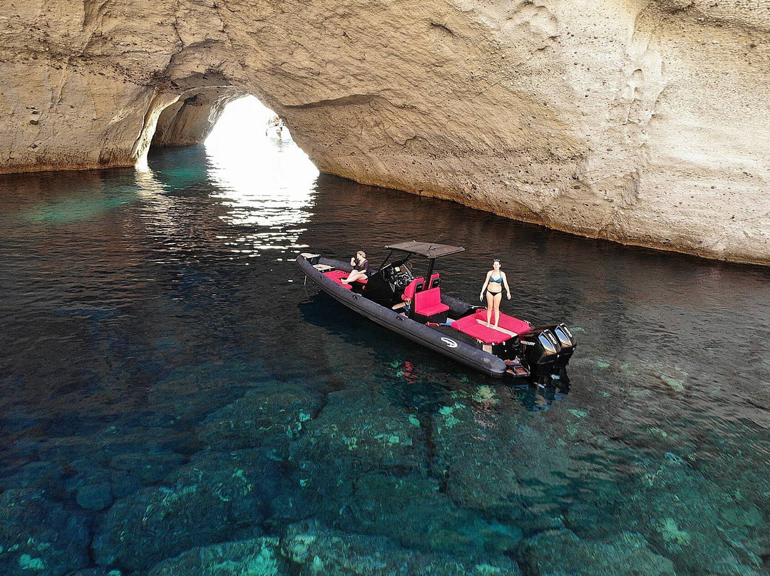 Salty Rides-米洛斯岛必去景点