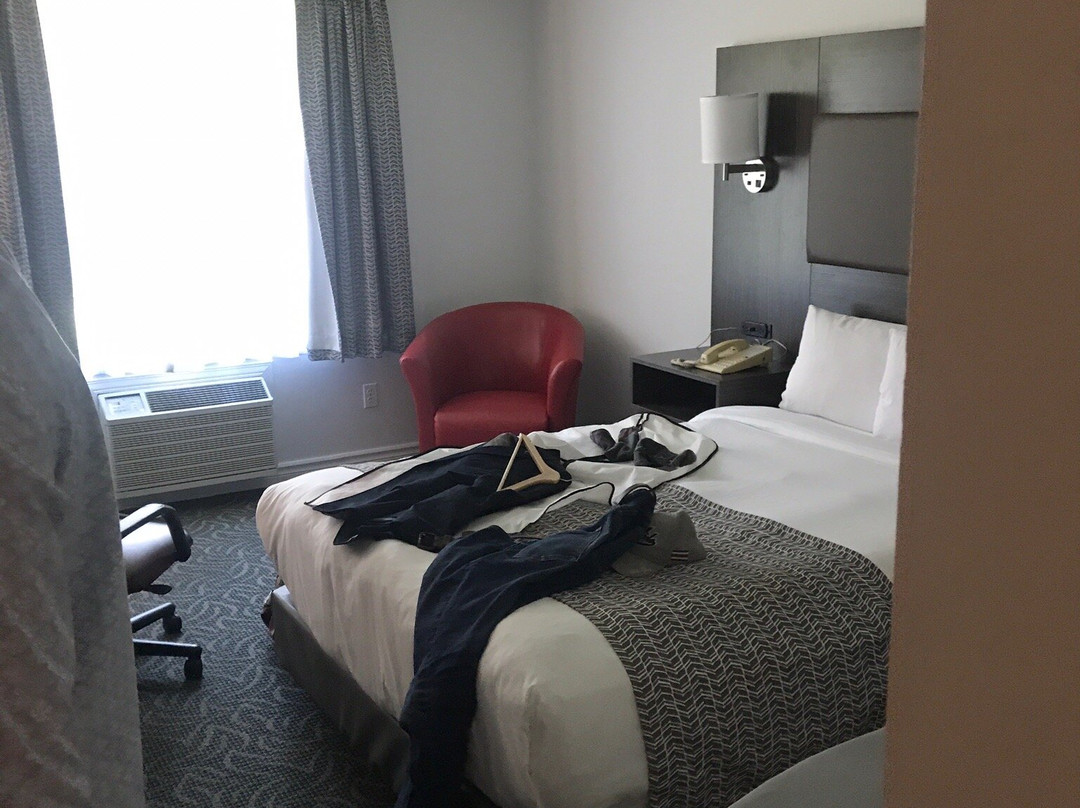 Travelodge By Wyndham Rigaud主图