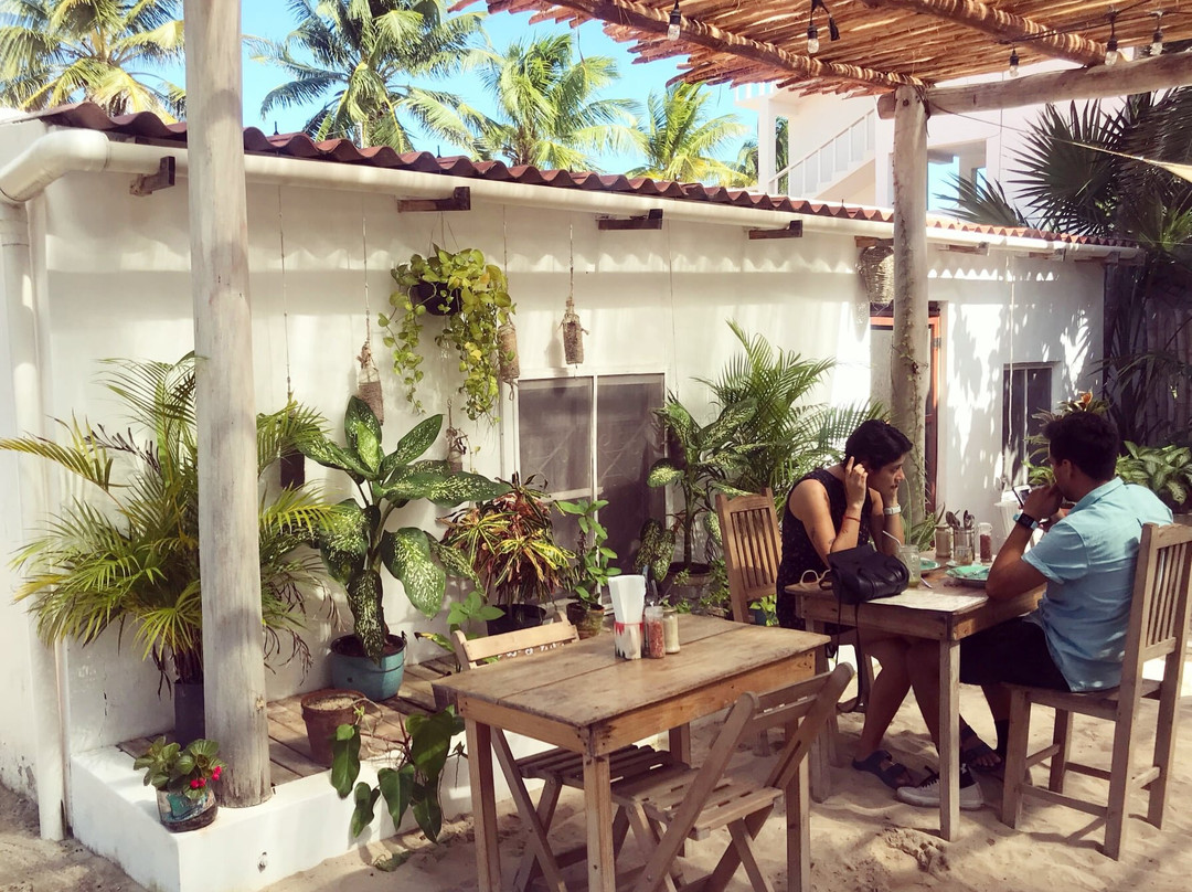 El Cuyo餐馆和美食-Naia Cafe