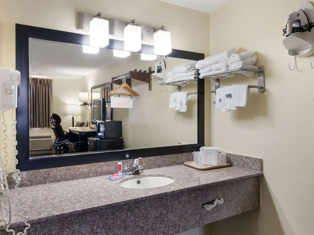 伊克诺酒店主图