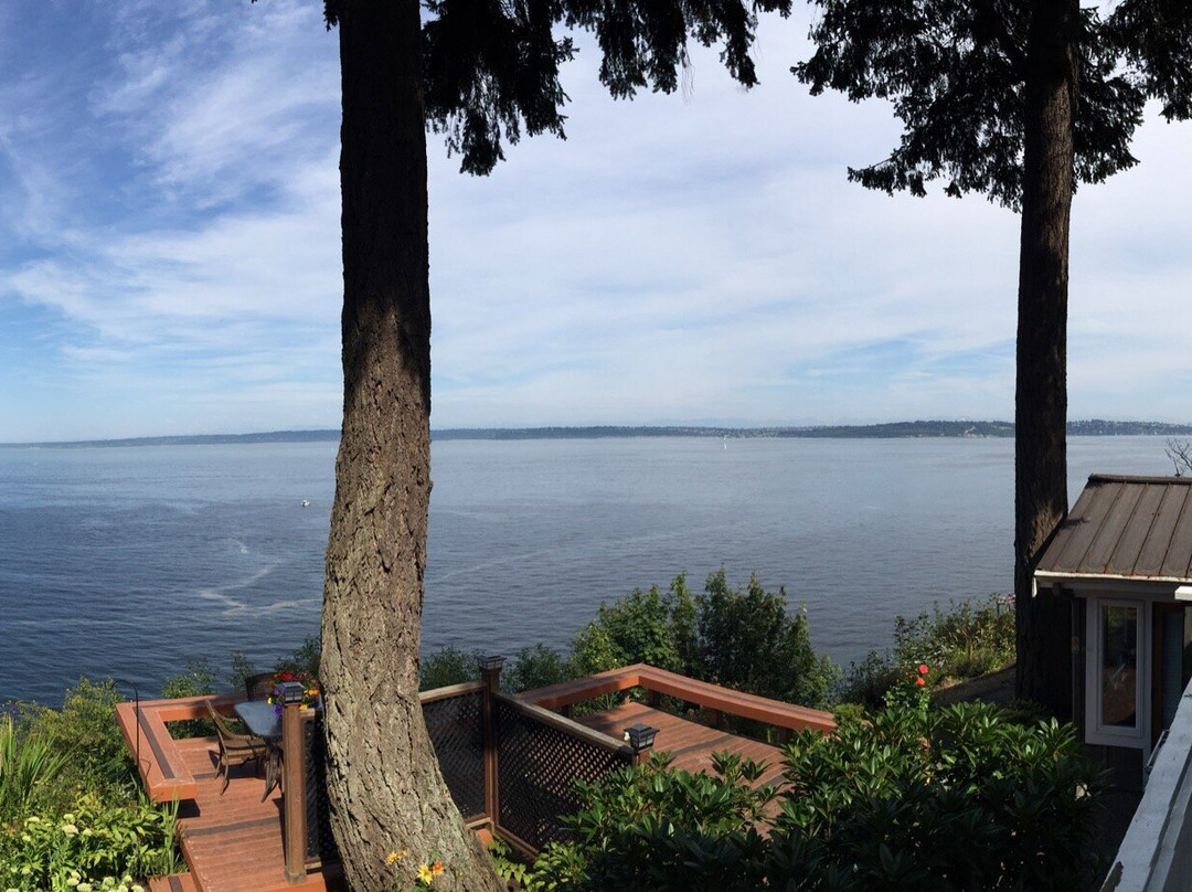 Skiff Point Guest House主图