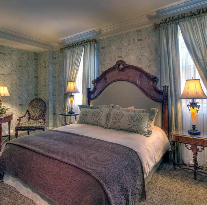 Charley Creek Inn主图