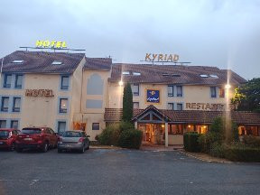基里亚德鲍威苏德酒店主图