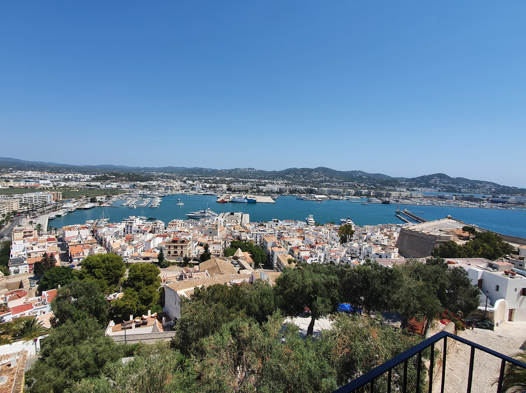 卡诺尼戈之塔酒店主图