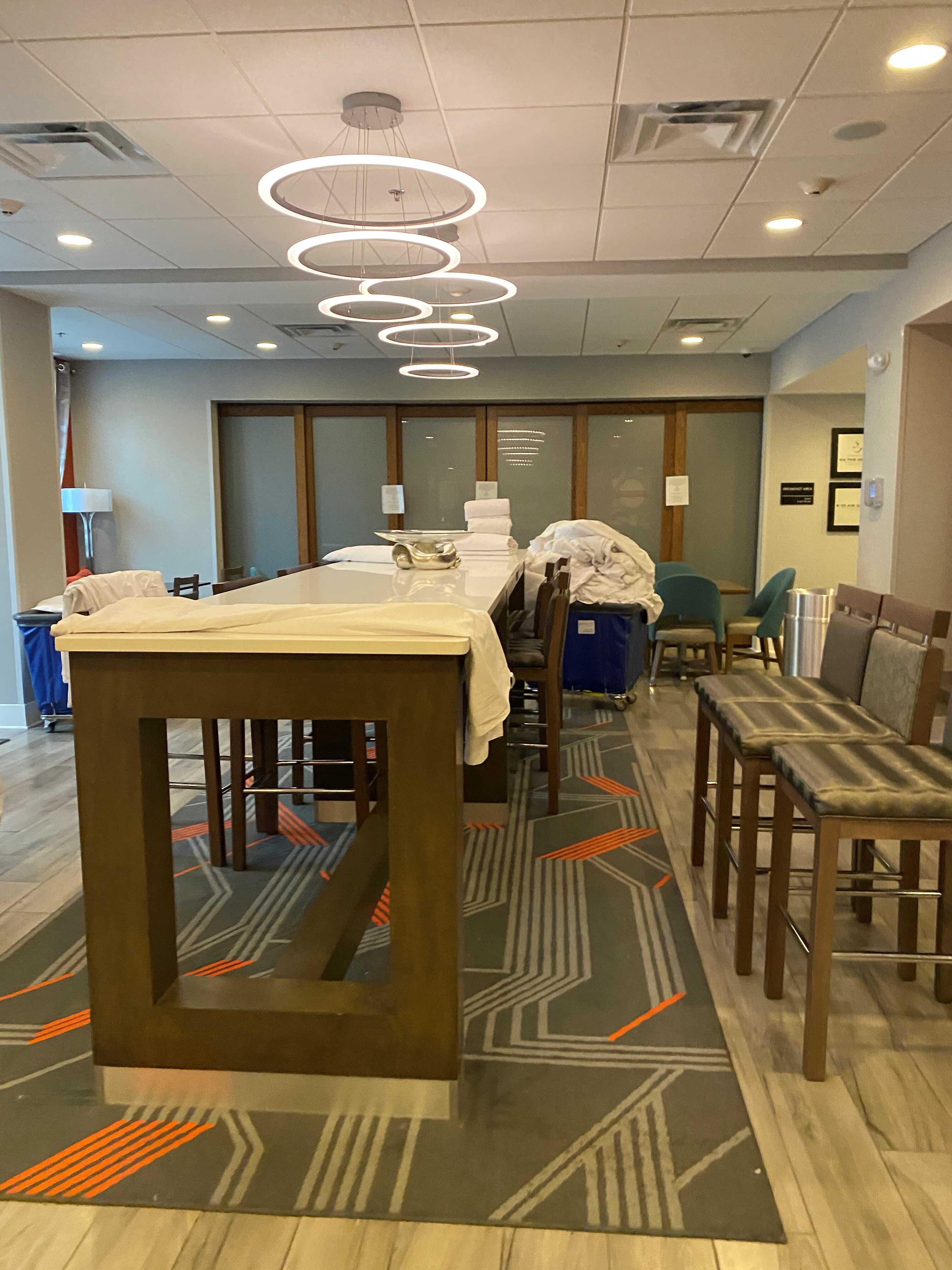 Hampton Inn Acworth-浴室