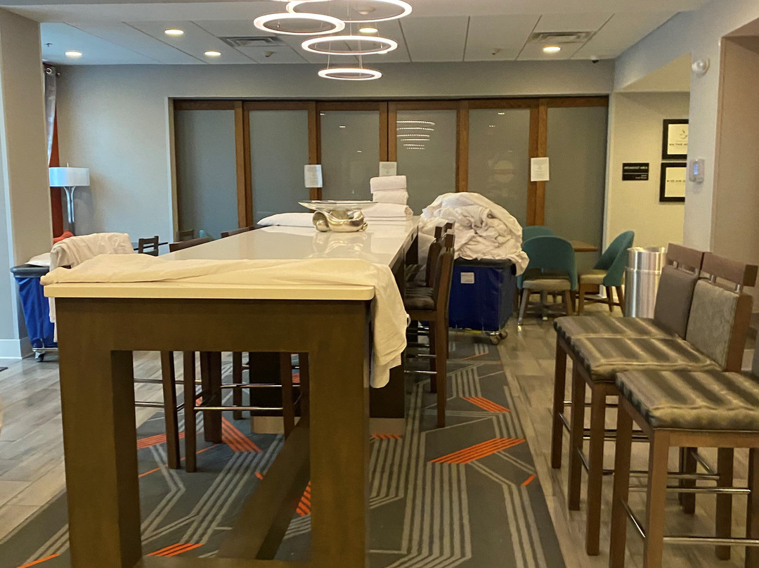 Hampton Inn Acworth主图