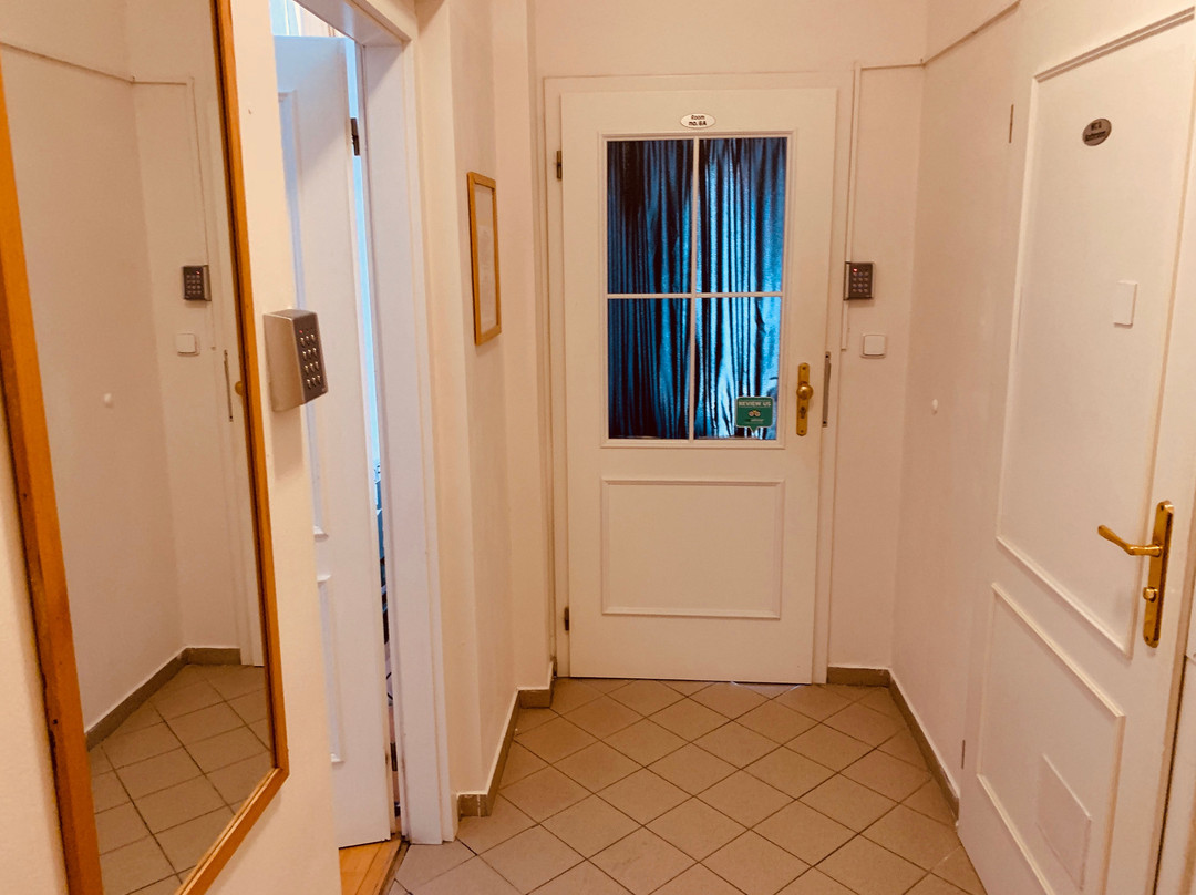 Rosemary Hostel主图