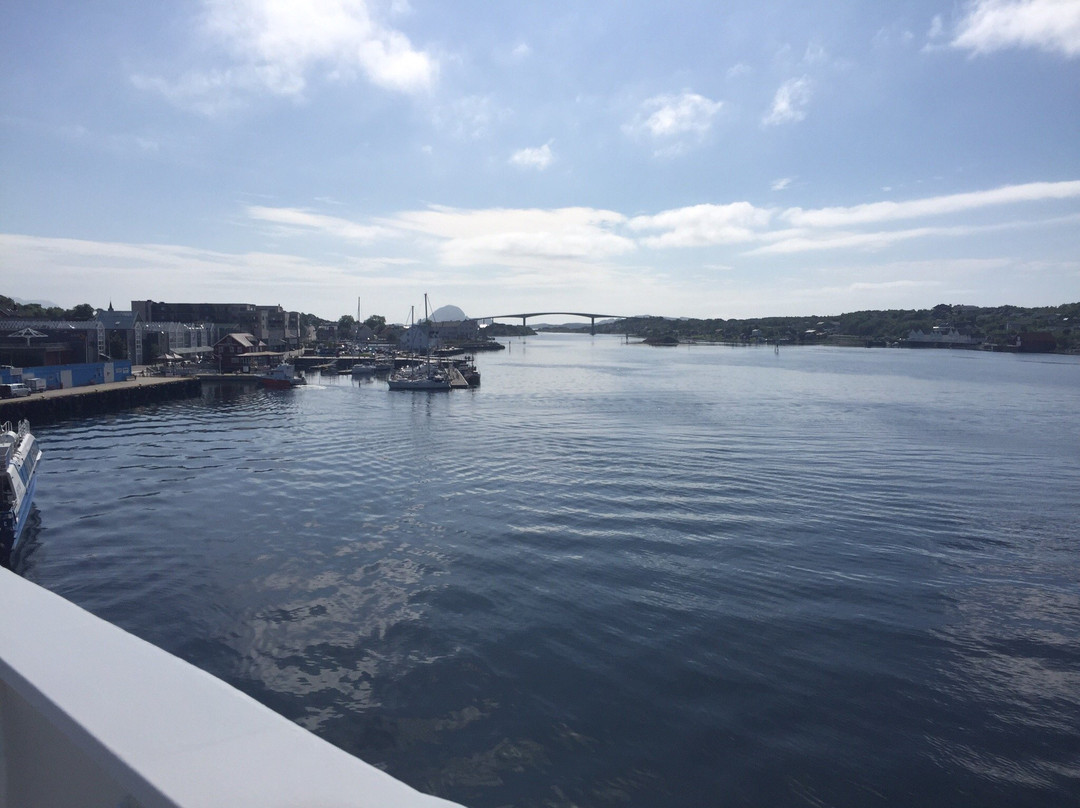 Bronnoysund harbour景点图片