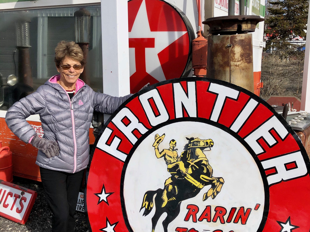 AAA Lakeside Storage And Museum-普若佛必去景点