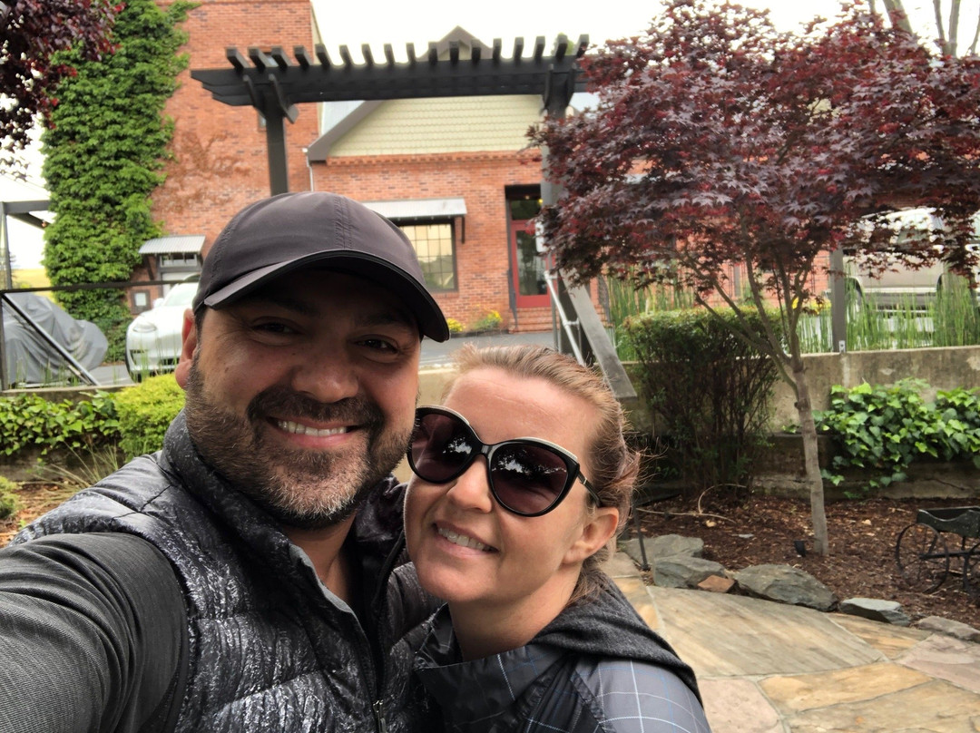 The Hanford House主图