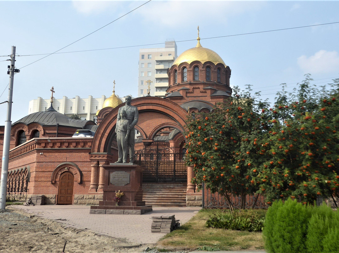 Alexandre Nevsky Cathedral (Sobor Alexandra Nevskogo)景点图片