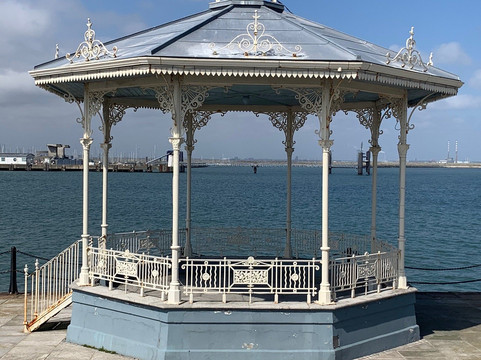 Bandstand and Sunshelter-当莱瑞必去景点