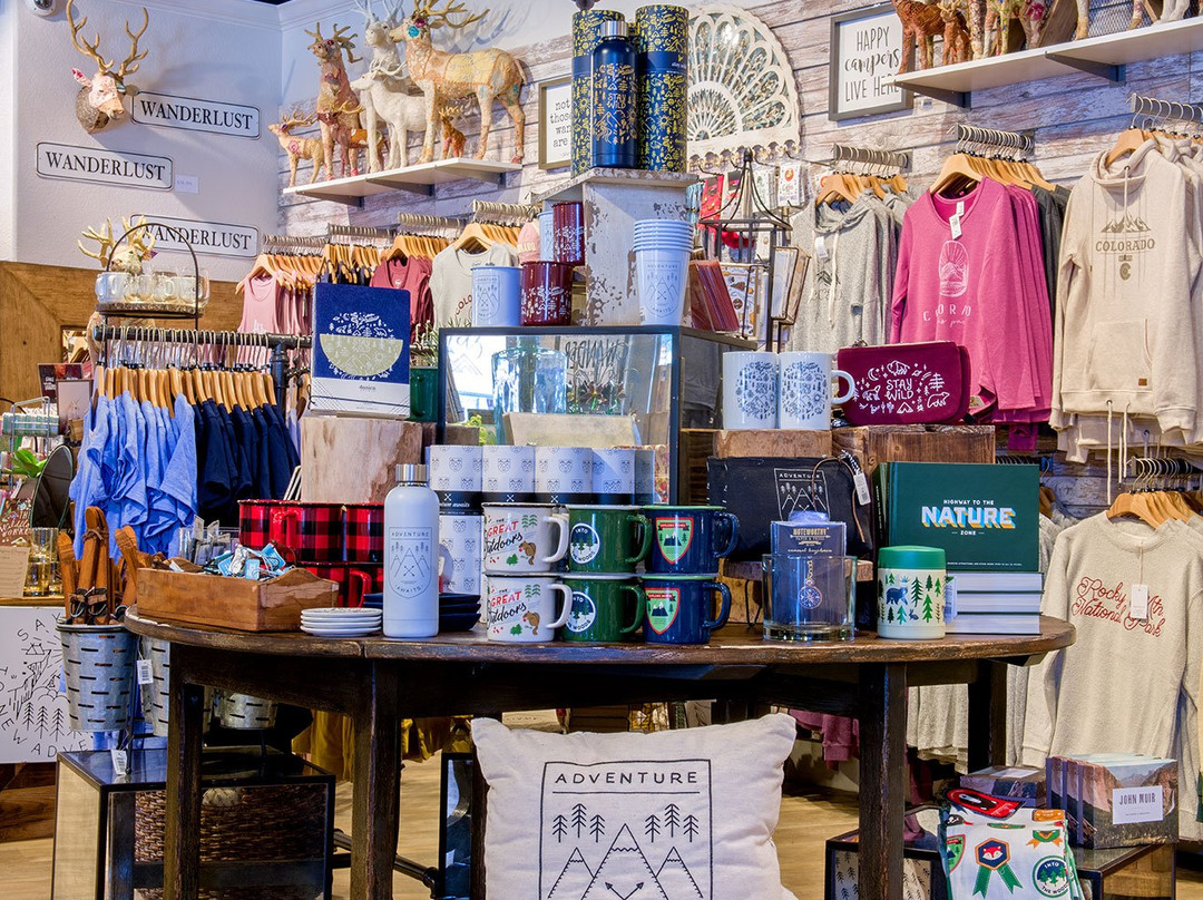 Trendz At The Park-埃斯蒂斯公园必去景点