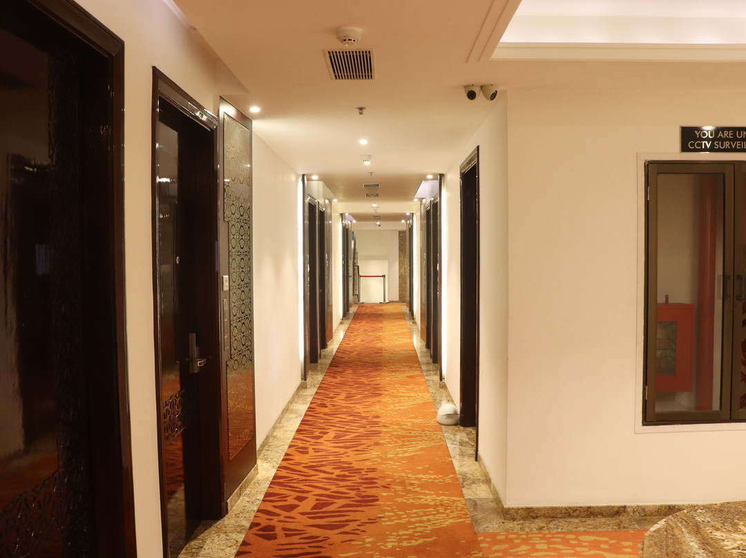 The Royal Phular主图